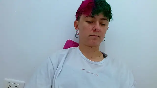 tomboyblue online show from 11.29.25