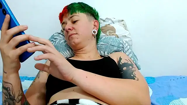 tomboyblue online show from 01.11.26