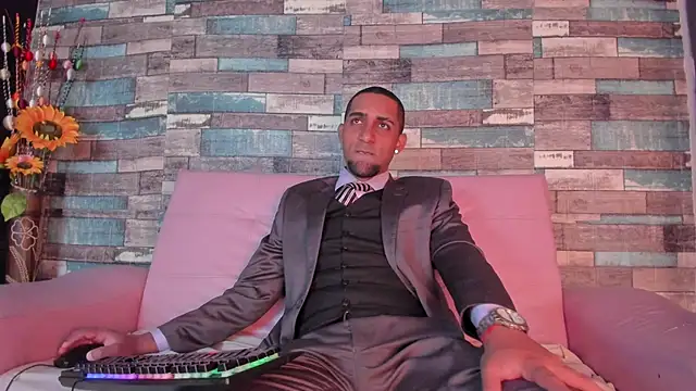 Paolo johnson online show from 10.08.25