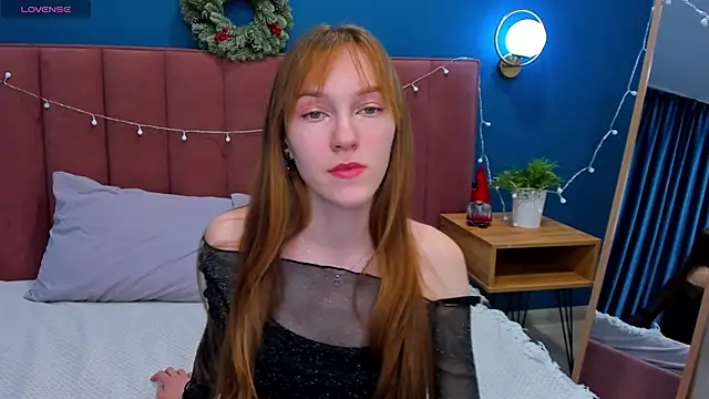 VanillaKelly online show from 12.23.24