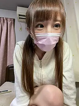 Snapshot of shihori_s2 chatting on 11.12.25 shihori s2 online show from 11.12.25