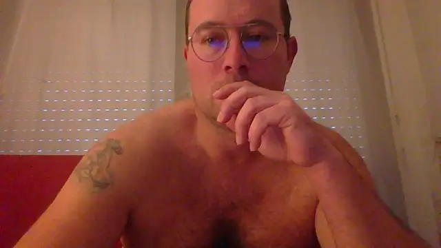 Snapshot of porompomperro chatting on 12.08.24 porompomperro online show from 12.08.24