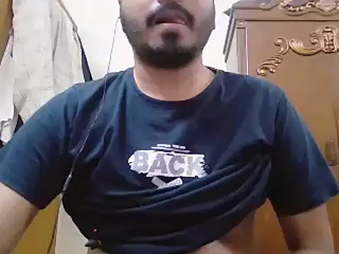 Snapshot of desiboyasif chatting on 02.25.26 desiboyasif online show from 02.25.26