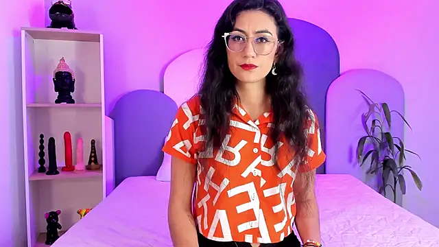 Snapshot of SophieGomez22 chatting on 02.27.26 SophieGomez22 online show from 02.27.26