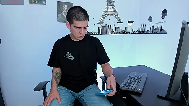 Ares Johnson online show from 01.10.25