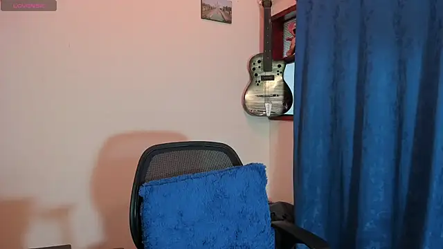 Ares Johnson online show from 03.04.25