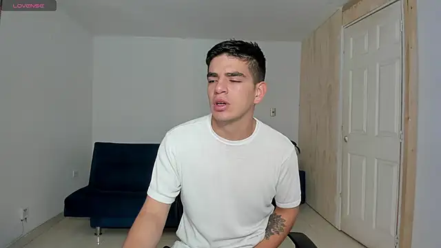 Ares Johnson online show from 09.15.25