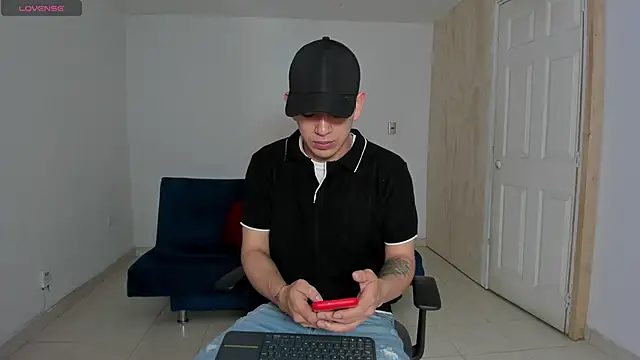 Ares Johnson online show from 09.23.25