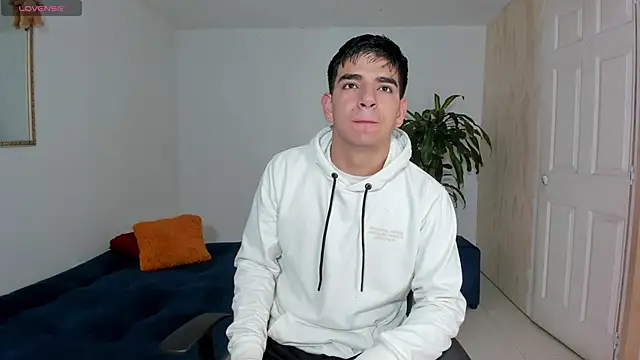 Ares Johnson online show from 10.25.25