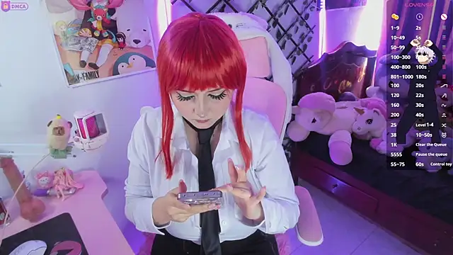 MaddyFooxx online show from 10.31.25