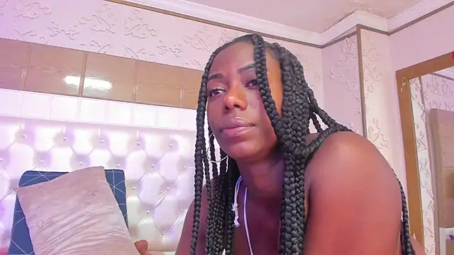 Snapshot of KristineLS chatting on 03.07.25 KristineLS online show from 03.07.25