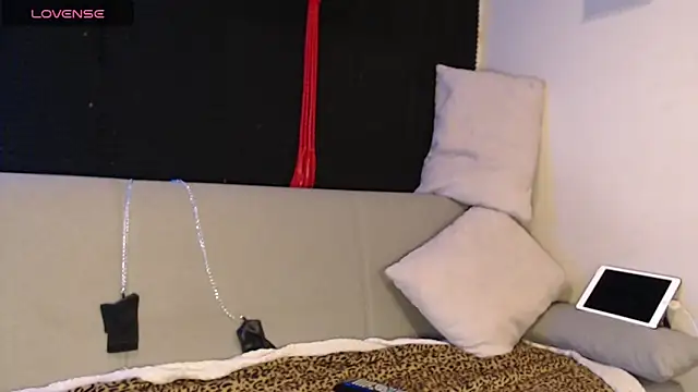 Strawberry queen91 online show from 02.05.25