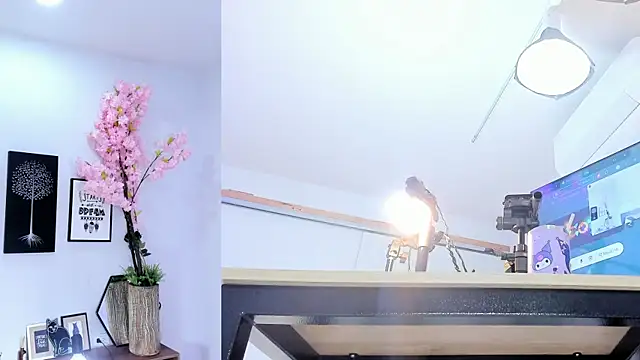 Snapshot of Siouxsie_cenobite chatting on 12.16.25 Siouxsie cenobite online show from 12.16.25