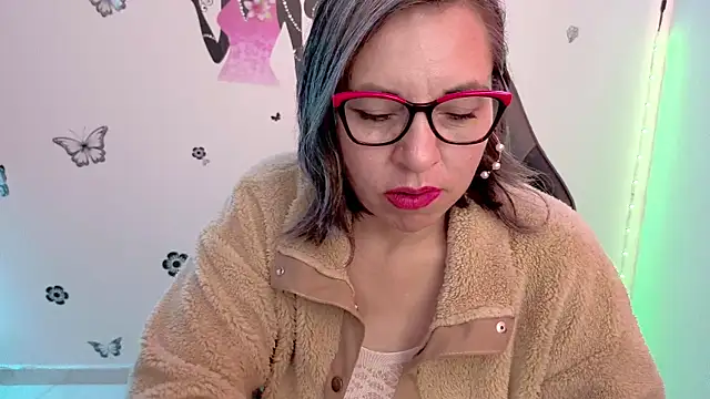 Lady breaks hearts online show from 06.03.26