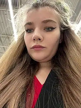 Snapshot of Holy_Tereza chatting on 12.25.24 Holy Tereza online show from 12.25.24