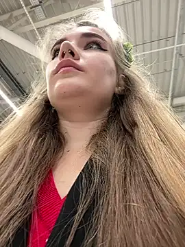 Snapshot of Holy_Tereza chatting on 12.28.24 Holy Tereza online show from 12.28.24