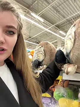 Snapshot of Holy_Tereza chatting on 01.07.25 Holy Tereza online show from 01.07.25