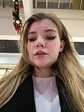 Snapshot of Holy_Tereza chatting on 01.10.25 Holy Tereza online show from 01.10.25