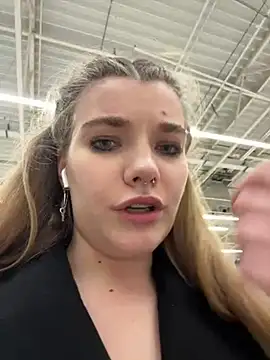 Snapshot of Holy_Tereza chatting on 01.14.25 Holy Tereza online show from 01.14.25