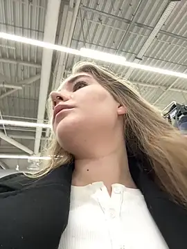 Snapshot of Holy_Tereza chatting on 01.17.25 Holy Tereza online show from 01.17.25