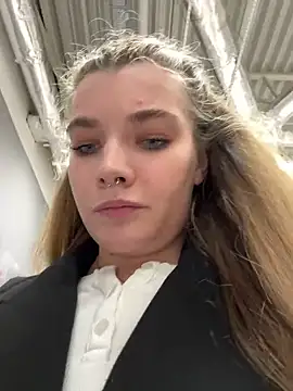 Snapshot of Holy_Tereza chatting on 03.02.25 Holy Tereza online show from 03.02.25