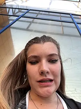 Snapshot of Holy_Tereza chatting on 09.09.25 Holy Tereza online show from 09.09.25