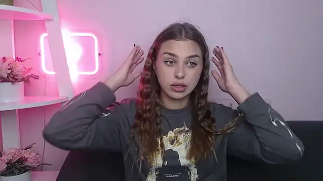 MilanaAngelAs online show from 10.12.25