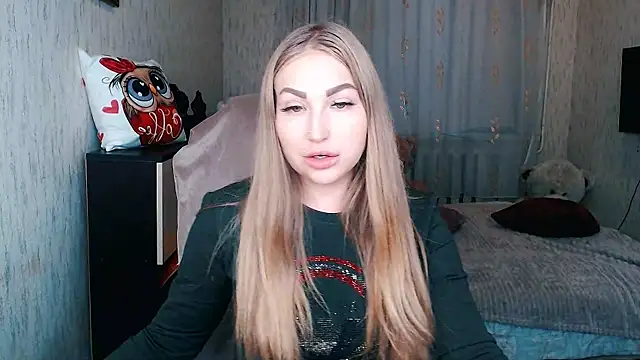  KittyBoo online show from 12.17.25