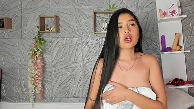 LilithKlain  online show from 01.13.25