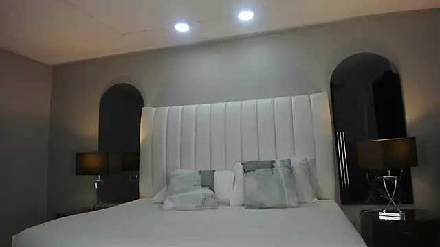 Snapshot of vanity_sex chatting on 12.16.24 vanity sex online show from 12.16.24