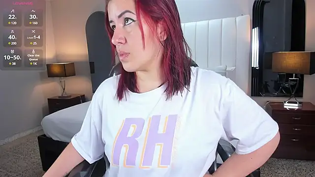 Snapshot of vanity_sex chatting on 01.17.25 vanity sex online show from 01.17.25