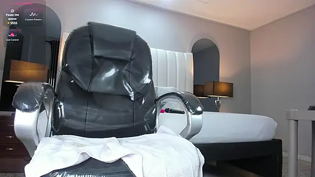 Snapshot of vanity_sex chatting on 01.18.25 vanity sex online show from 01.18.25