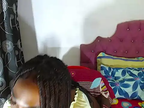 Snapshot of KandyHot_ chatting on 02.26.25 KandyHot online show from 02.26.25