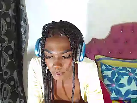 Snapshot of KandyHot_ chatting on 02.27.25 KandyHot online show from 02.27.25