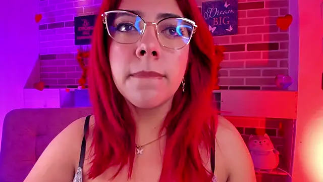 Snapshot of Rousse_Collinss chatting on 02.22.25 Rousse Collinss online show from 02.22.25