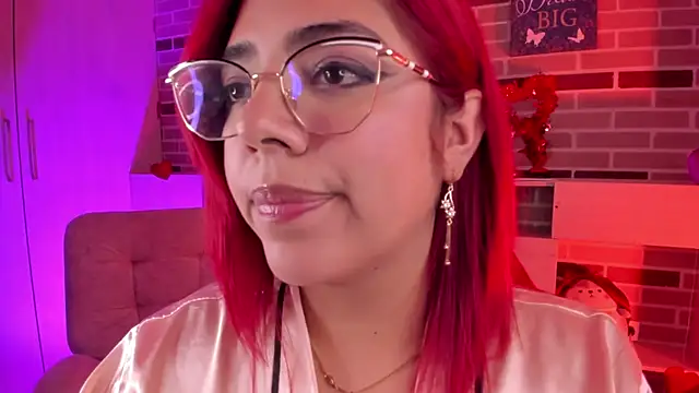 Snapshot of Rousse_Collinss chatting on 03.07.25 Rousse Collinss online show from 03.07.25