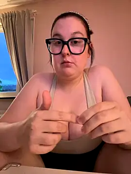 Misssmilf online show from 10.02.25