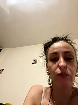 Kenzachiennee online show from 09.21.25