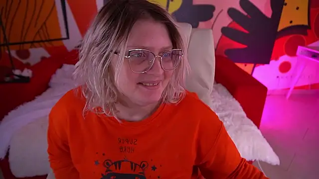 Snapshot of CoolTatis chatting on 02.02.26 CoolTatis online show from 02.02.26