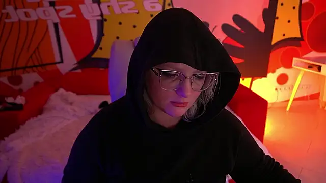 Snapshot of CoolTatis chatting on 02.02.26 CoolTatis online show from 02.02.26