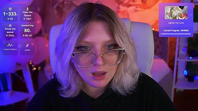 Snapshot of CoolTatis chatting on 02.15.26 CoolTatis online show from 02.15.26