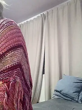 Snapshot of BritneyHudson chatting on 10.05.25 BritneyHudson online show from 10.05.25