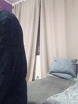 Snapshot of BritneyHudson chatting on 10.14.25 BritneyHudson online show from 10.14.25