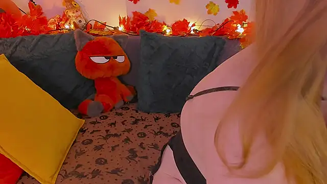 Tori the witch online show from 11.02.25