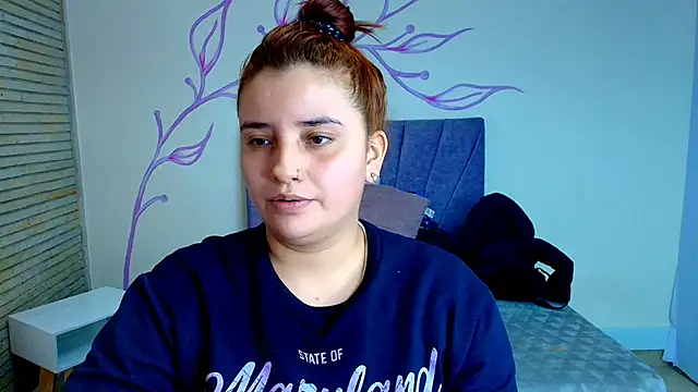 Snapshot of ZaraNolimits_ chatting on 12.21.24 ZaraNolimits online show from 12.21.24