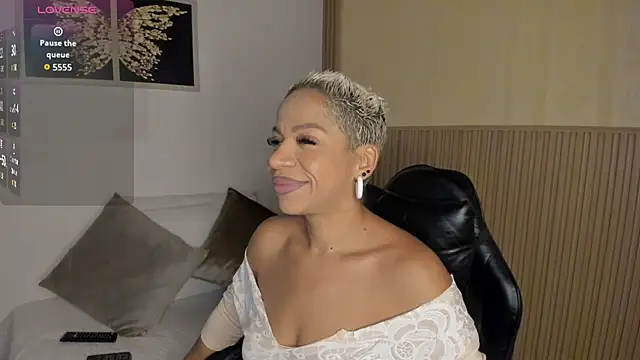 summer night  online show from 03.25.26