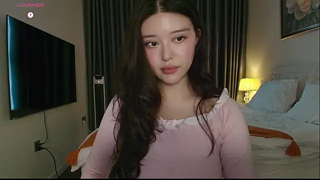 Snapshot of tenderlybaee chatting on 02.03.26 tenderlybaee online show from 02.03.26