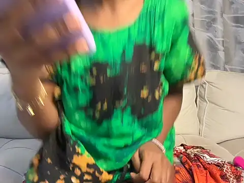 Chocolate queen2 online show from 11.24.25