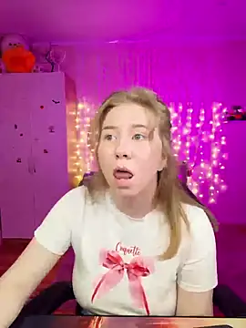 D0nna  online show from 04.19.26