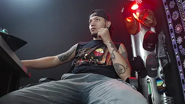 Snapshot of Dicaprioo_ chatting on 03.04.25 Dicaprioo online show from 03.04.25